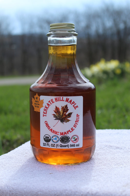 Quart of Organic Maple Syrup Grade A Amber Color